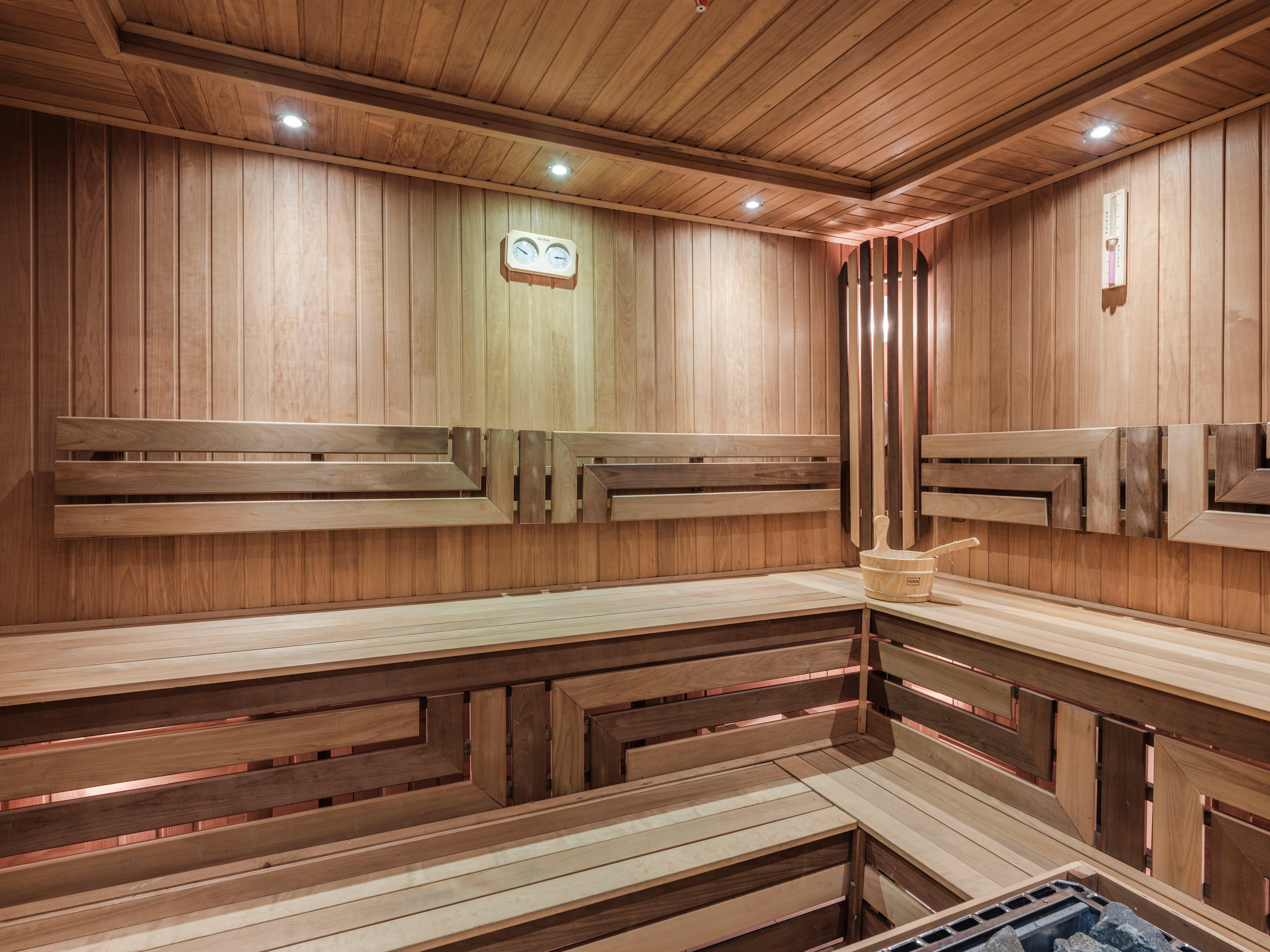 Hotel Intercontinental Baku By Ihg Esterno foto Sauna