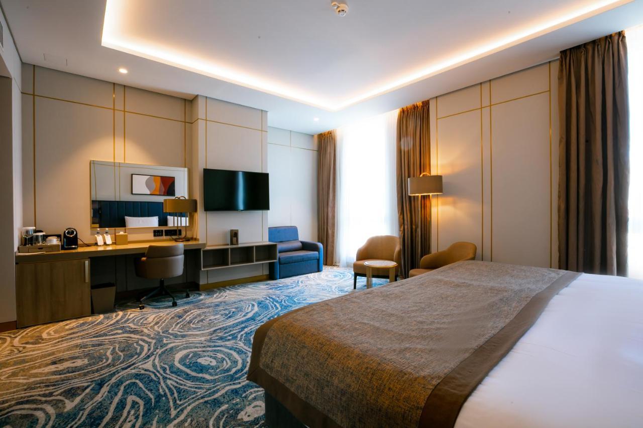 Hotel Intercontinental Baku By Ihg Esterno foto